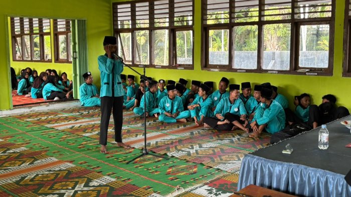 LOMBA ADZAN MERIAHKAN CLASS MEETING MTsN 2 TANJUNG JABUNG TIMUR