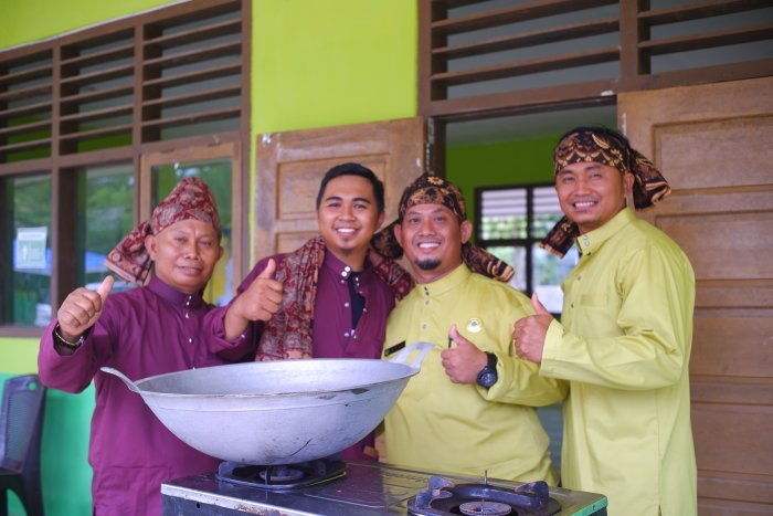 Seru dan Penuh Kreativitas! Guru-Guru KKM Terpadu Bandar Jaya Adu Skill di Lomba Masak HUT Tanjab Timur ke-26