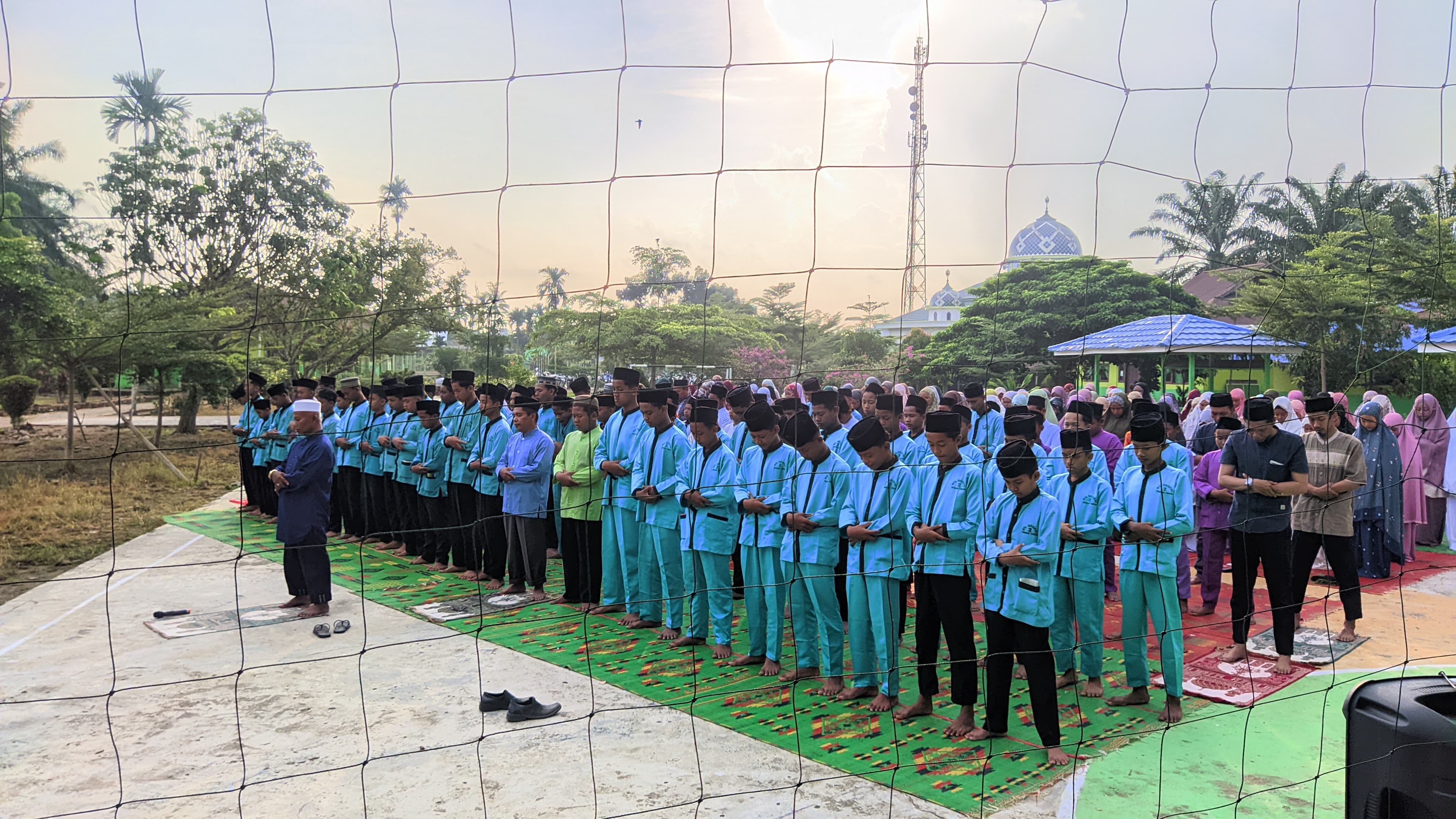 Bukan Sekadar Rutinitas, Ini Makna di Balik Kegiatan Jumat Bersama Kelas 9.2