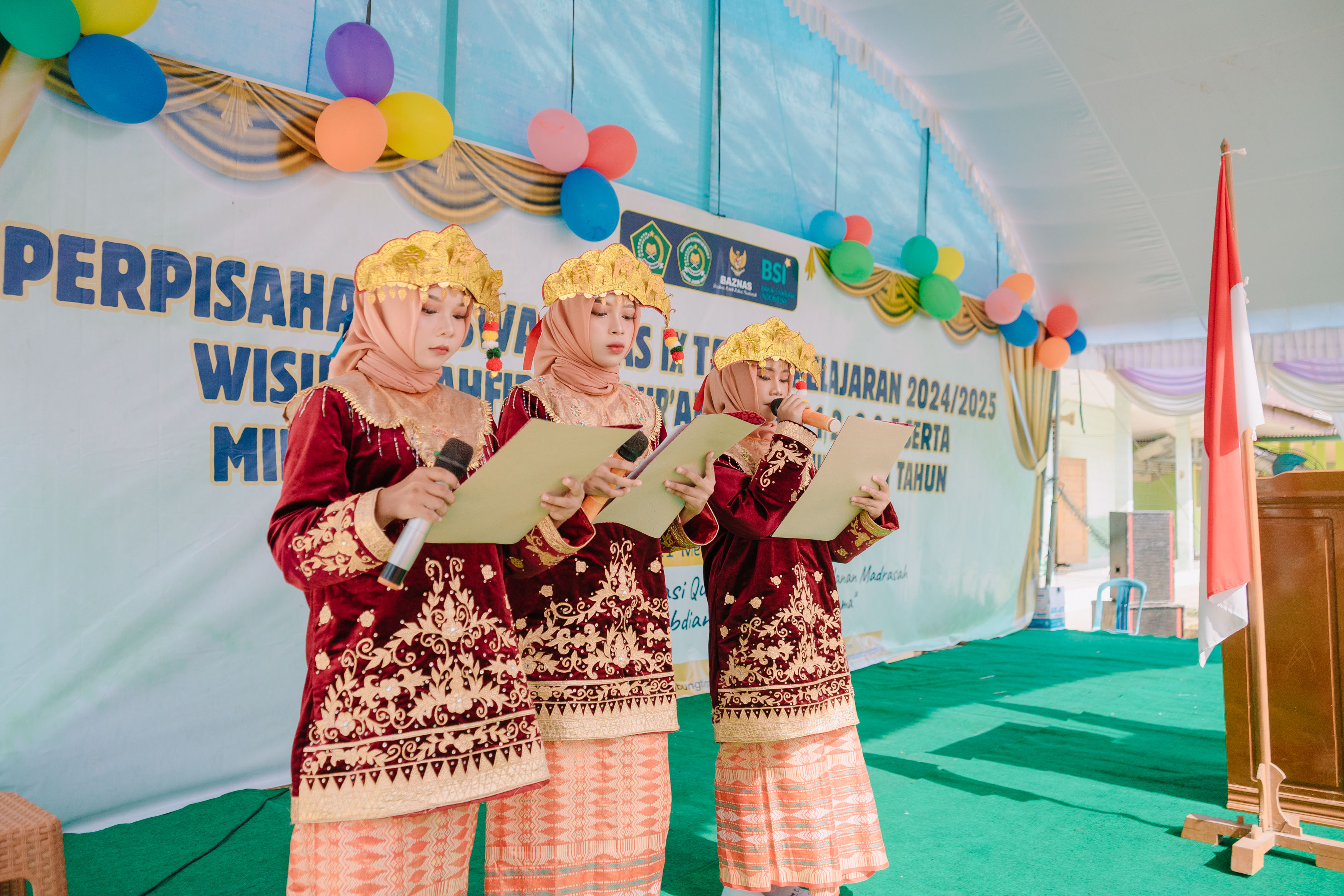 Acara Perpisahan Kelas IX MTsN 2 Tanjung Jabung Timur Berlangsung Haru dan Meriah