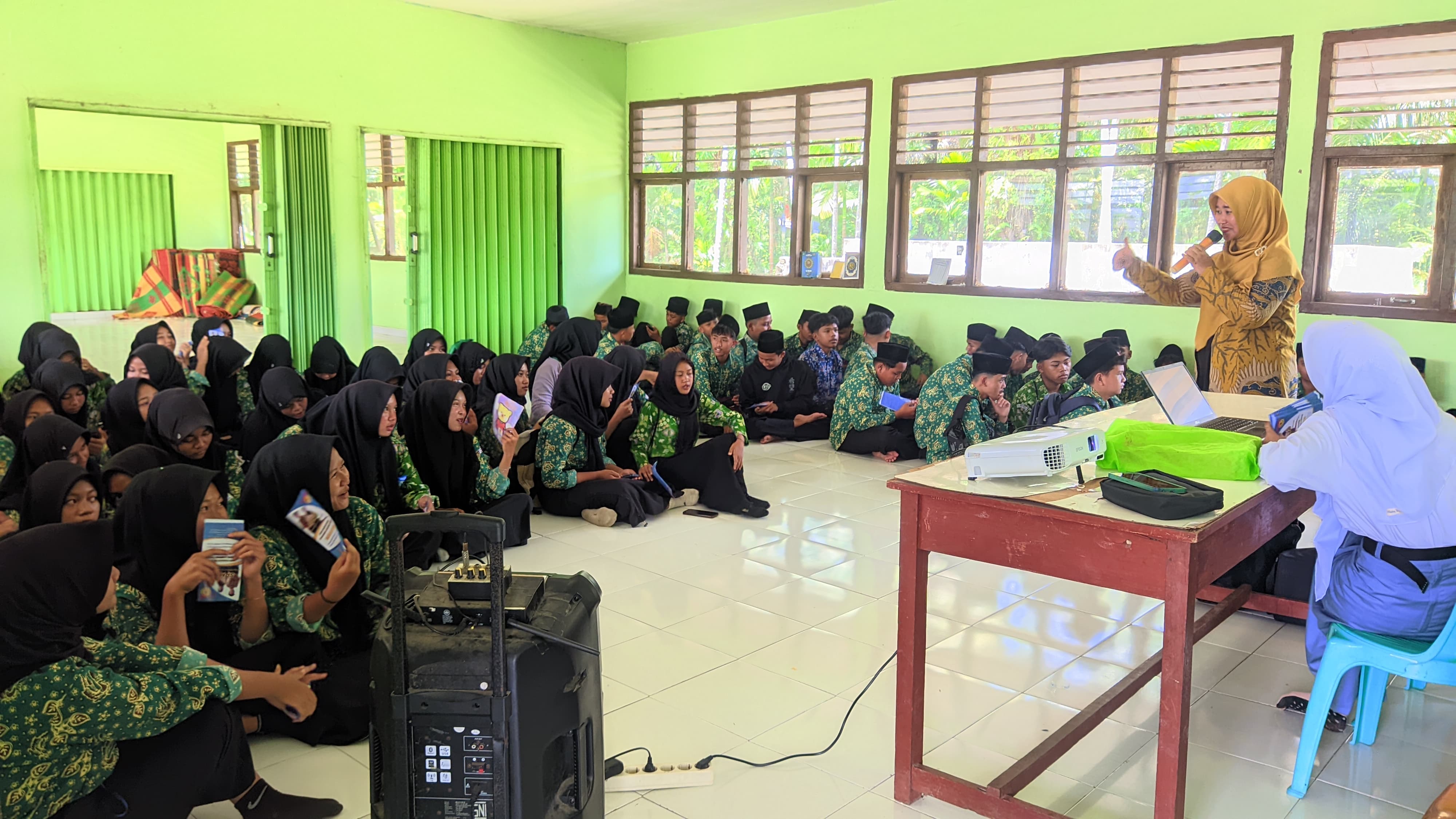 SMK Nusantara Gelar Sosialisasi PPDB di MTsN 2 Tanjung Jabung Timur