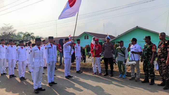 Keluarga Besar MTsN 2 Tanjung Jabung Timur Meriahkan Pawai Pembangunan HUT RI ke-81 di Kecamatan Rantau Rasau Keluarga Besar MTsN 2 Tanjung Jabung Timur Meriahkan Pawai Pembangunan HUT RI ke-81 di Kecamatan Rantau Rasau