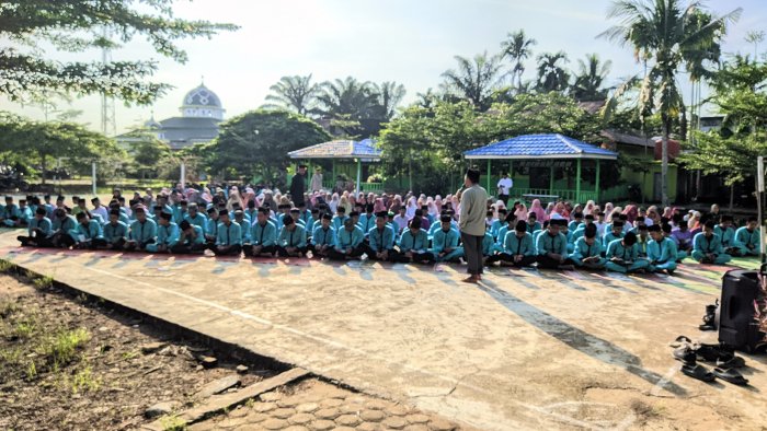 Satu Pagi Seribu Berkah: MTsN 2 Gelar Duha, Yasinan, Sholawat dan Kultum Islami
