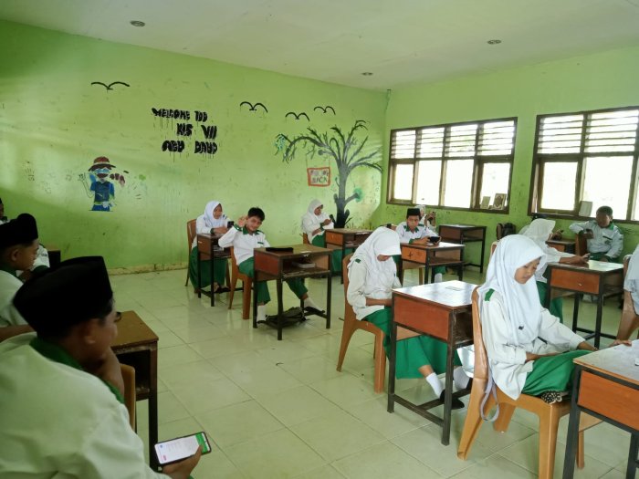 MTsN 2 Tanjung Jabung Timur Laksanakan ASAT Semester Ganjil Tahun Pelajaran 2025/2026