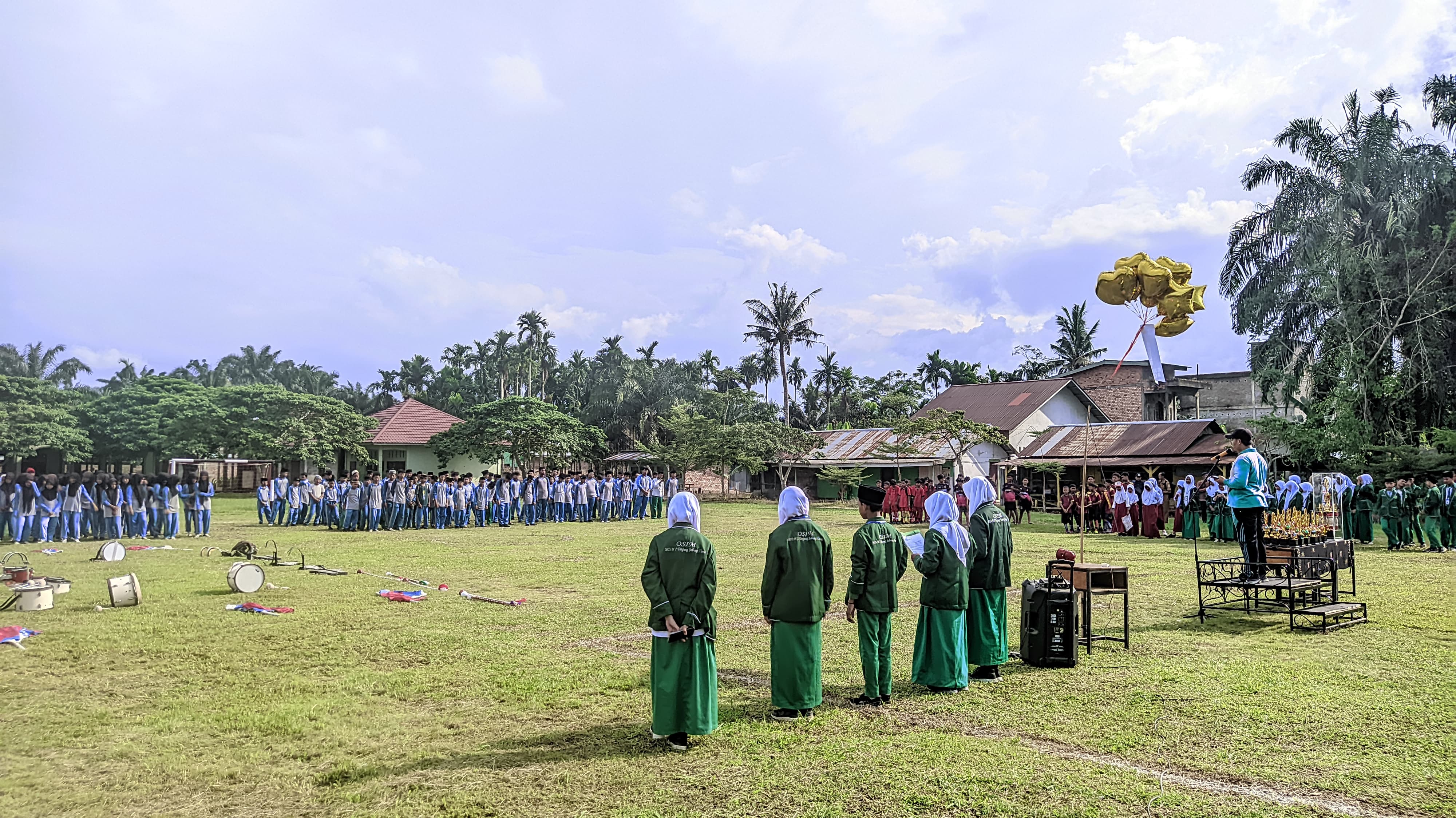 Upacara Pembukaan Tsandu EXPO 2025 Berlangsung Meriah di MTsN 2 Tanjung Jabung Timur Upacara Pembukaan Tsandu EXPO 2025 Berlangsung Meriah di MTsN 2 Tanjung Jabung Timur