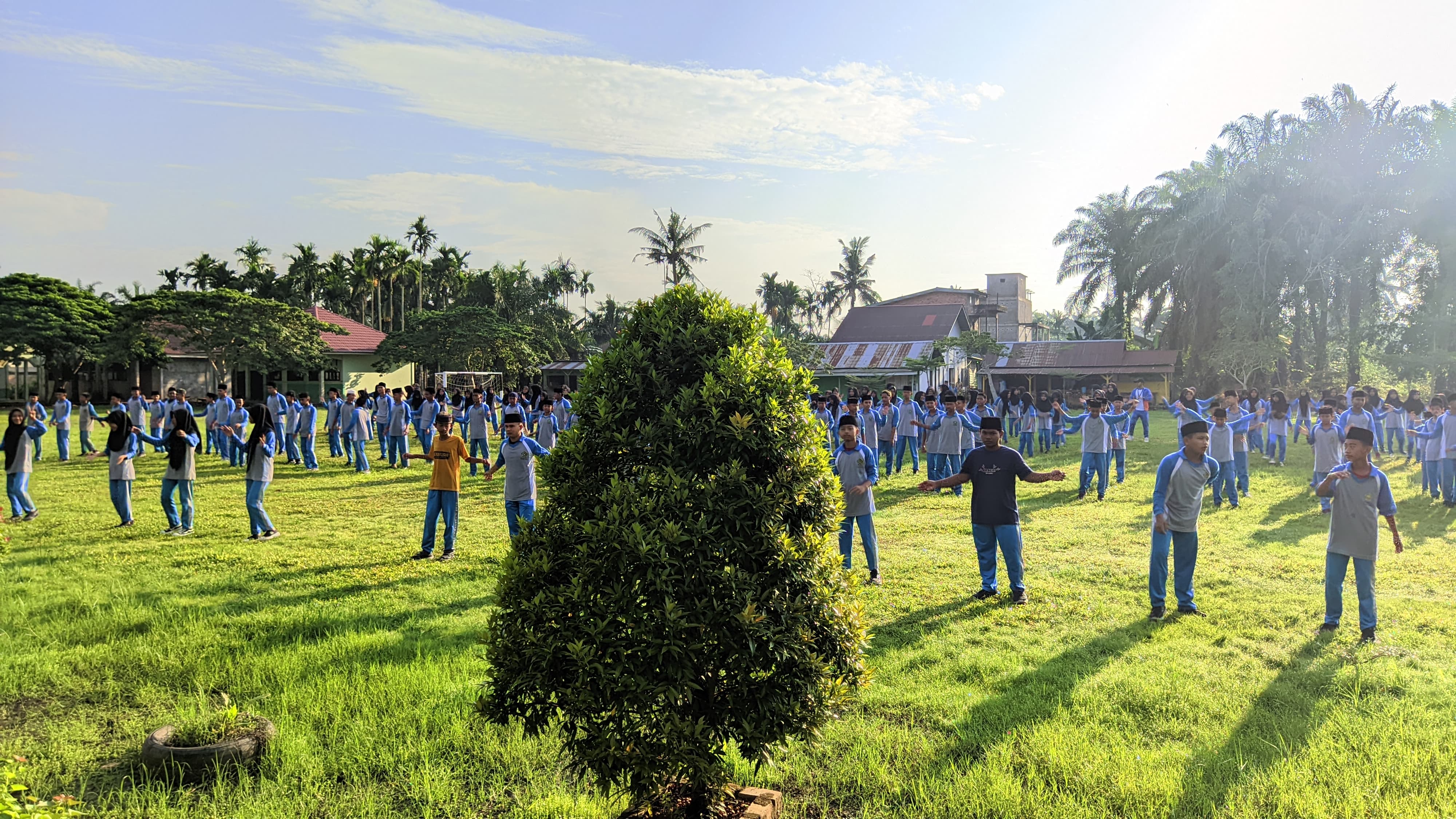 MTsN 2 Tanjung Jabung Timur Gelar Senam Pagi Bersama, Wujudkan Siswa Sehat dan Aktif MTsN 2 Tanjung Jabung Timur Gelar Senam Pagi Bersama, Wujudkan Siswa Sehat dan Aktif
