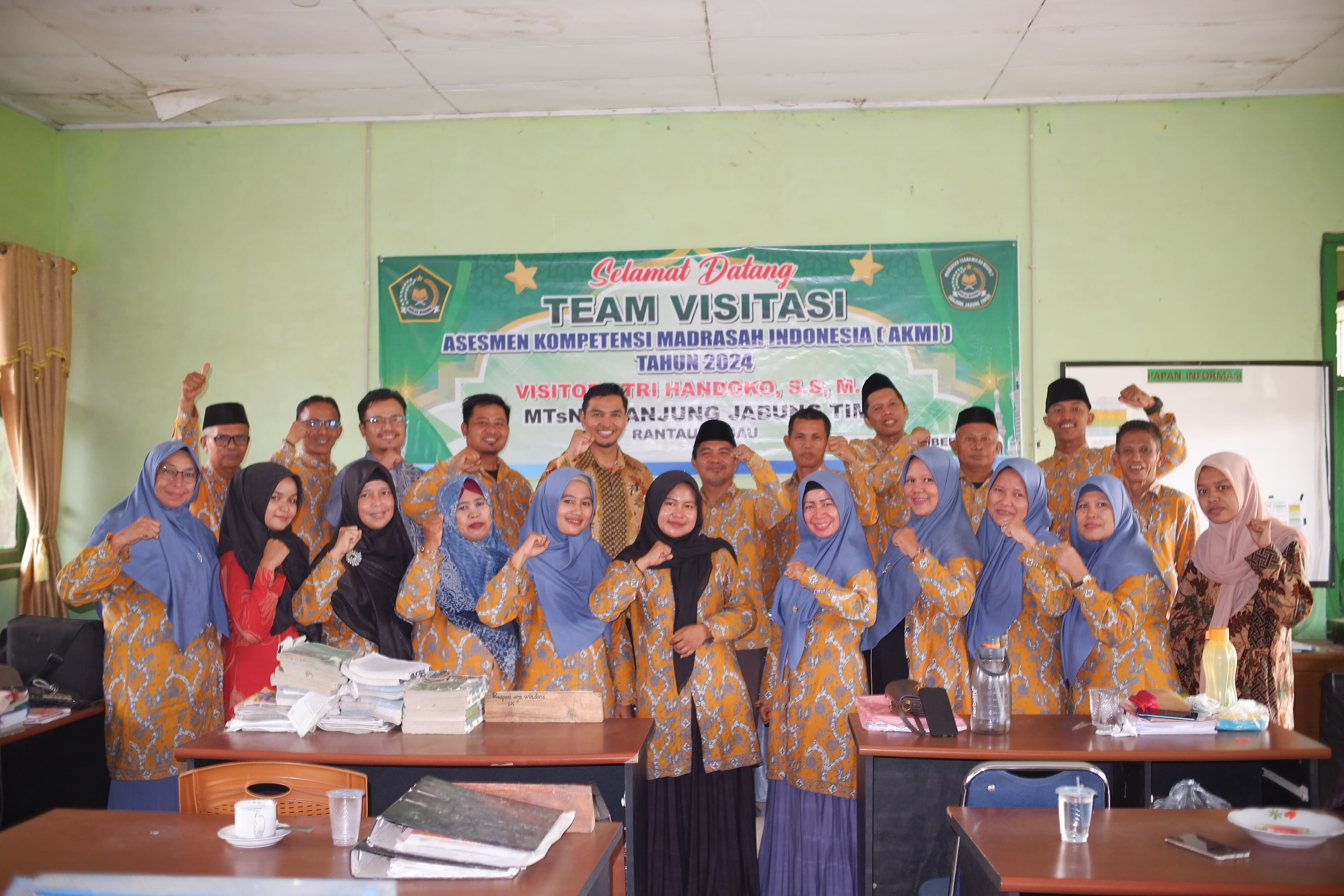 Visitasi Tindak Lanjut Hasil AKMI di MTsN 2 Tanjung Jabung Timur oleh Perwakilan Kemenag RI Visitasi Tindak Lanjut Hasil AKMI di MTsN 2 Tanjung Jabung Timur oleh Perwakilan Kemenag RI