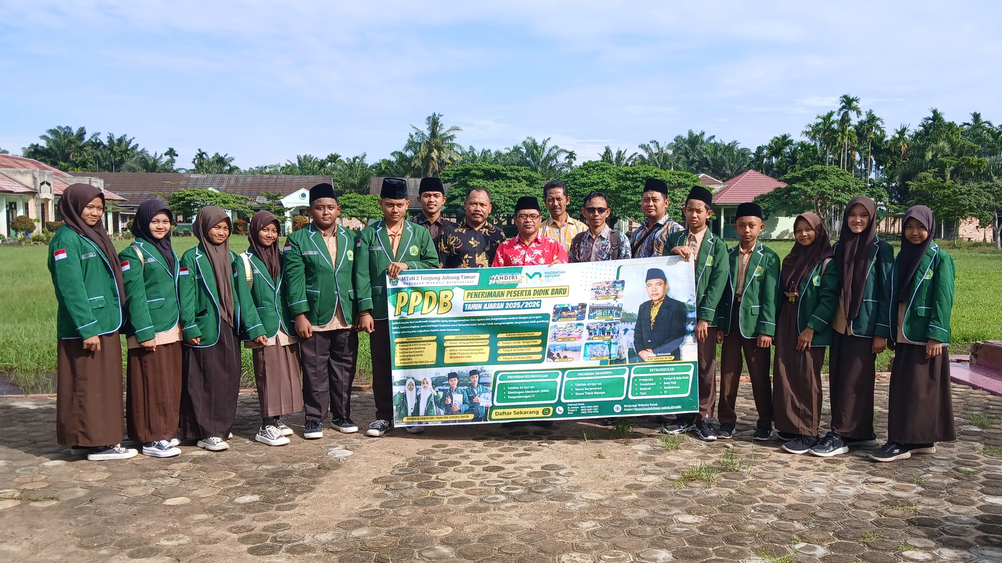 MTSN 2 Tanjung Jabung Gaet Siswa Baru Melalui Sosialisasi PPDB di SDN 138 Rantau Rasau MTSN 2 Tanjung Jabung Gaet Siswa Baru Melalui Sosialisasi PPDB di SDN 138 Rantau Rasau